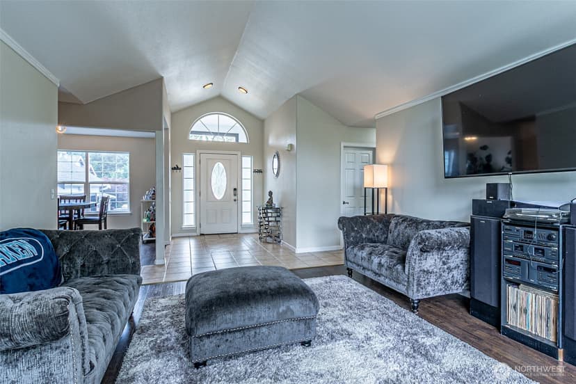 Property photo for 11218 215th Avenue E, Bonney Lake photo 6