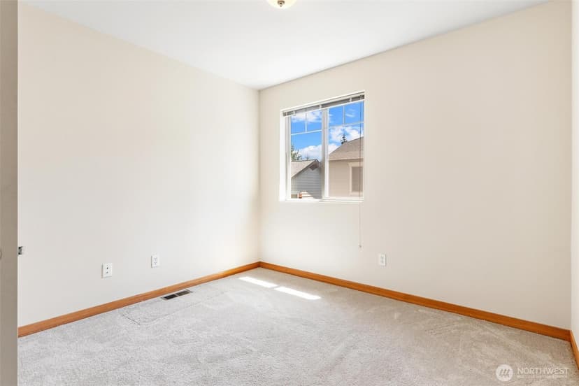 Property photo for 6617 198th Place SW, Lynnwood photo 27