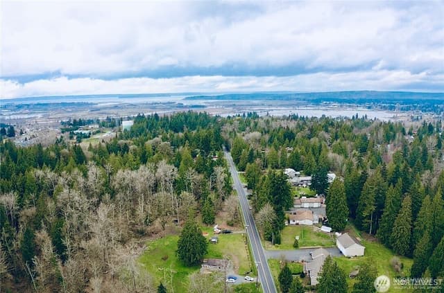 Property photo for 8017 44th Street NE, Marysville photo 2