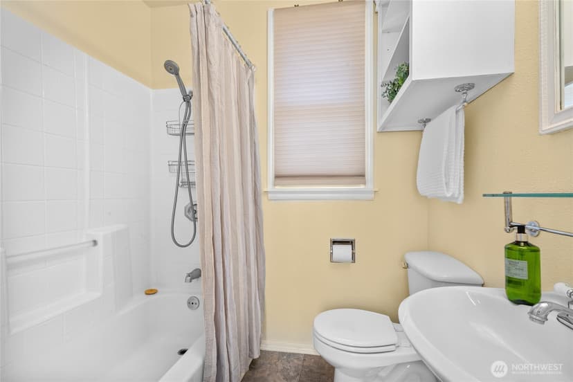 Property photo for 820 N Fife Street, Tacoma photo 21