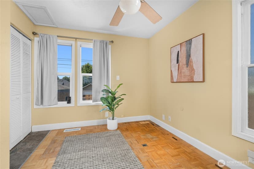 Property photo for 820 N Fife Street, Tacoma photo 17