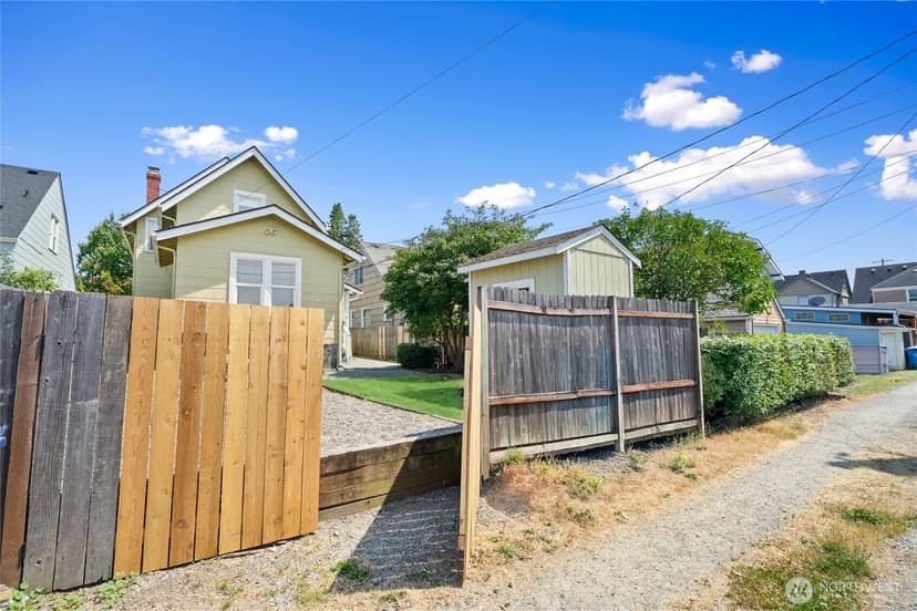 Property photo for 820 N Fife Street, Tacoma photo 39