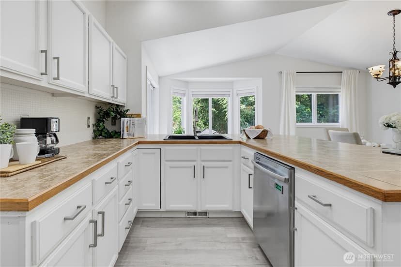 Property photo for 19203 108th Street E, Bonney Lake photo 8