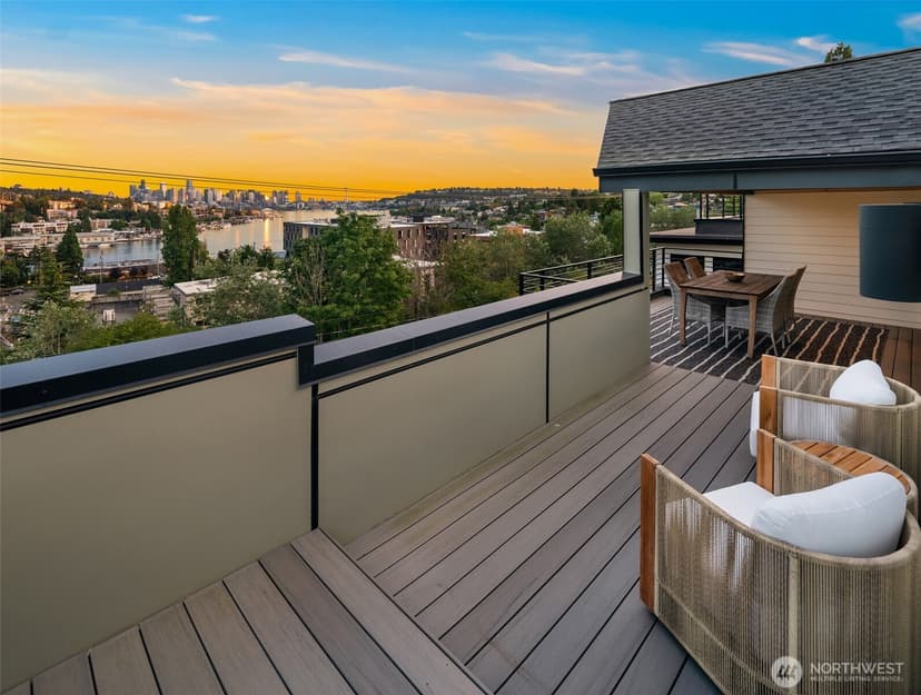 Property photo for 454 NE 40th Street, Seattle photo 35