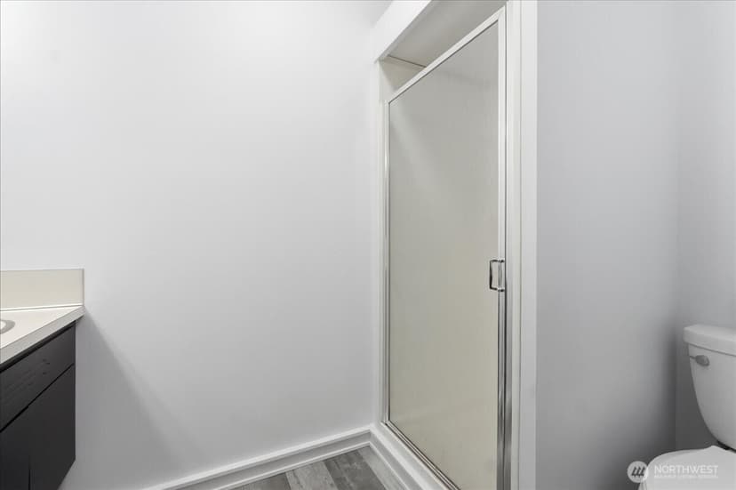 Property photo for 10837 Evergreen Terrace SW, Lakewood photo 33