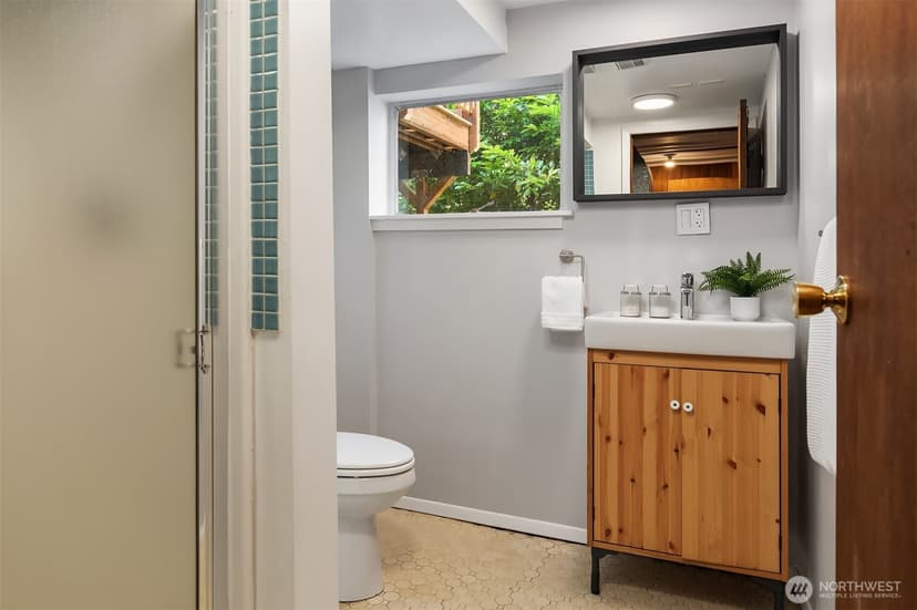 Property photo for 6359 18th Avenue SW, Seattle photo 25