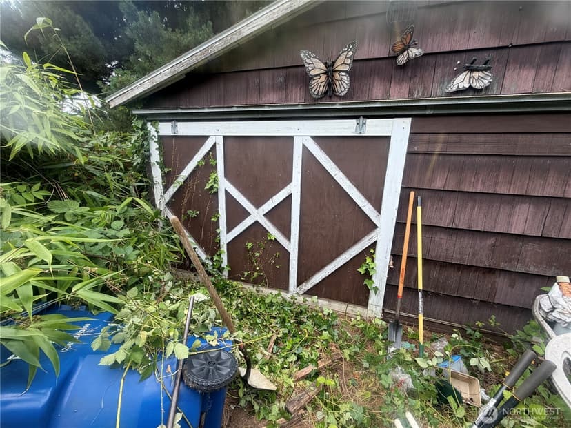 Property photo for 9209 13th Avenue SW, Seattle photo 4