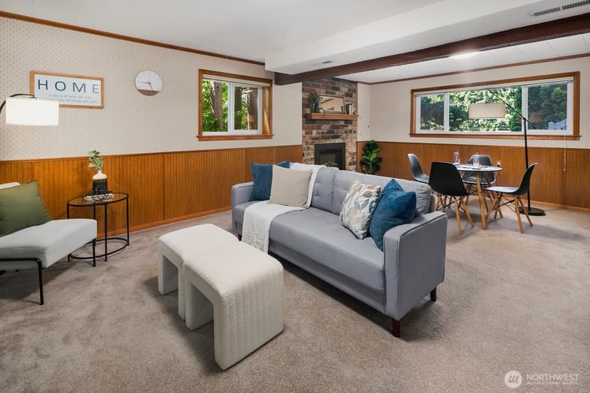 Property photo for 19514 35th Avenue NE, Lake Forest Park photo 4