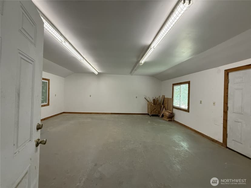 Property photo for 2015 290th Avenue NE, Carnation photo 31