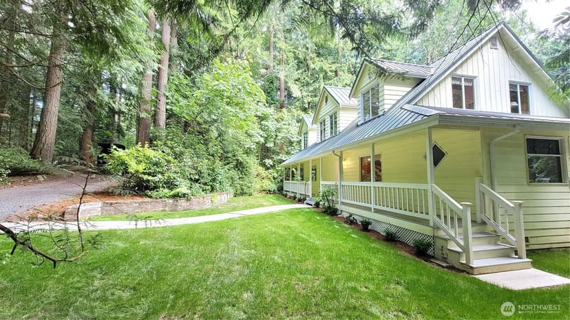 Property photo for 2015 290th Avenue NE, Carnation photo 3