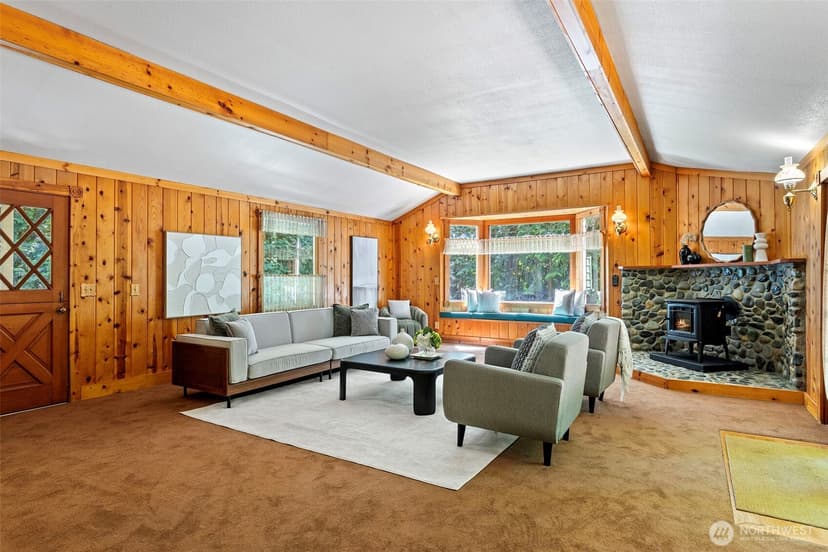 Property photo for 2015 290th Avenue NE, Carnation photo 11