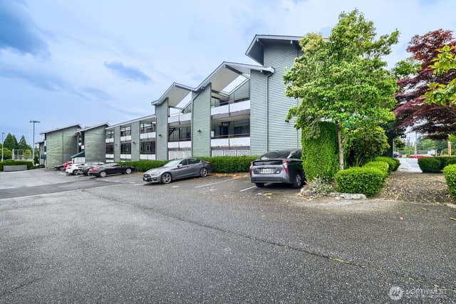 Property photo for 7924 212th Street SW #107, Edmonds photo 2