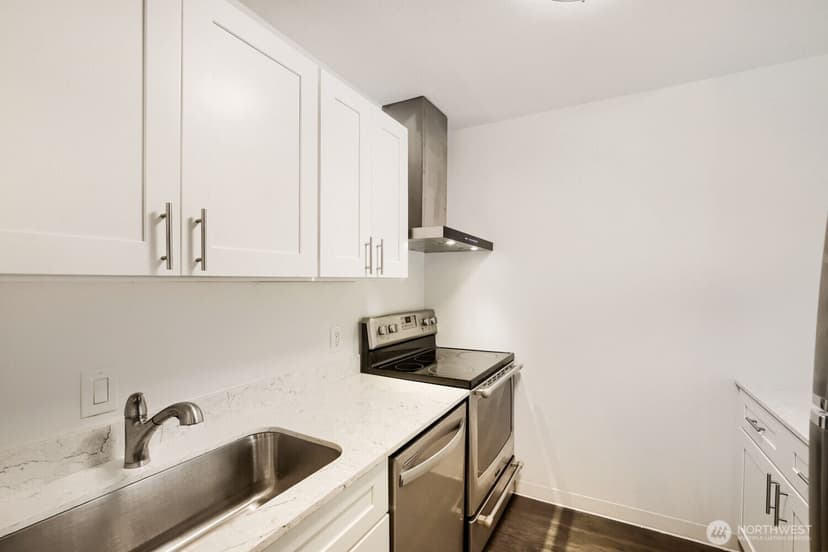 Property photo for 7924 212th Street SW #107, Edmonds photo 6