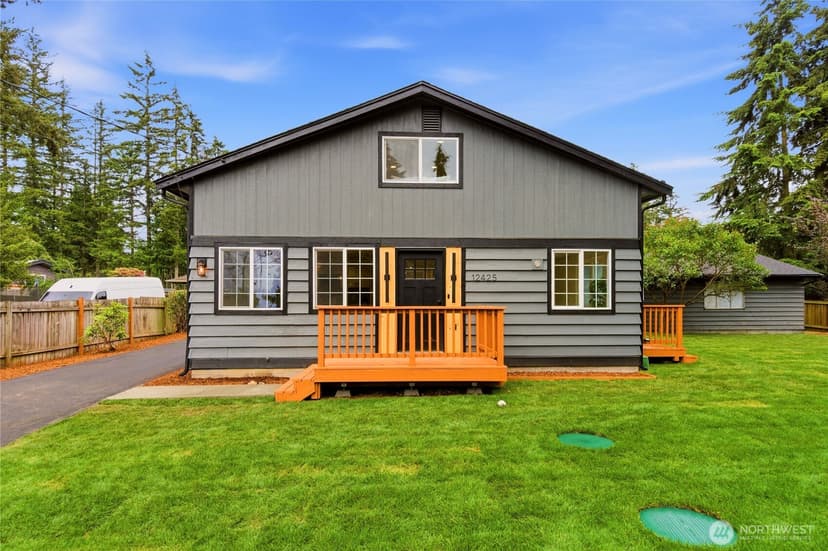 Property photo for 12425 9th Drive SE, Everett photo 2