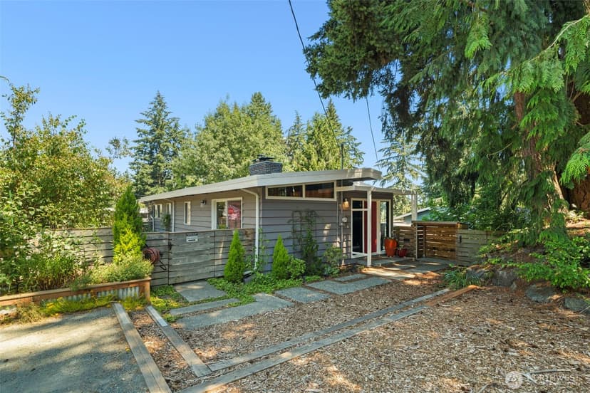 Property photo for 18750 12th Avenue NE, Shoreline