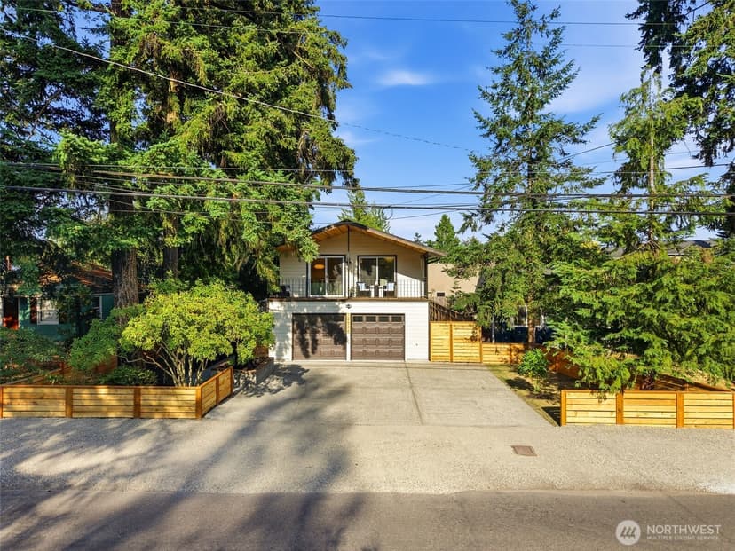 Property photo for 12544 25th Avenue NE, Seattle photo 34