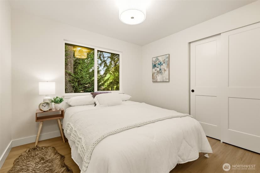 Property photo for 12544 25th Avenue NE, Seattle photo 20