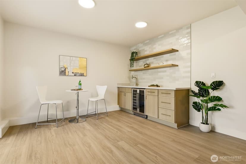 Property photo for 12544 25th Avenue NE, Seattle photo 27