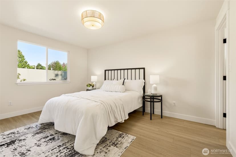 Property photo for 12544 25th Avenue NE, Seattle photo 17