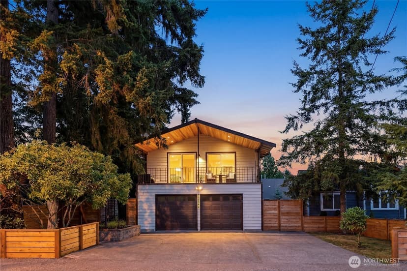 Property photo for 12544 25th Avenue NE, Seattle photo 36