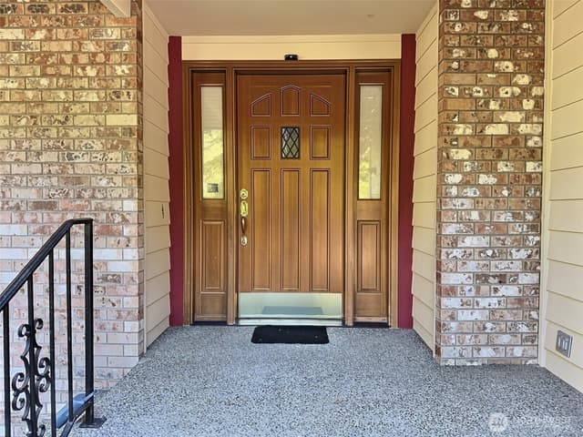 Property photo for 17517 SE 293rd Place, Kent photo 2