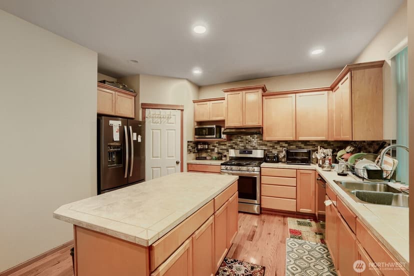 Property photo for 14505 Meridian Place W, Lynnwood photo 6