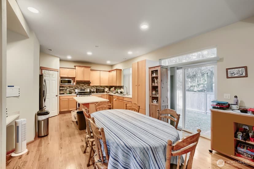 Property photo for 14505 Meridian Place W, Lynnwood photo 9