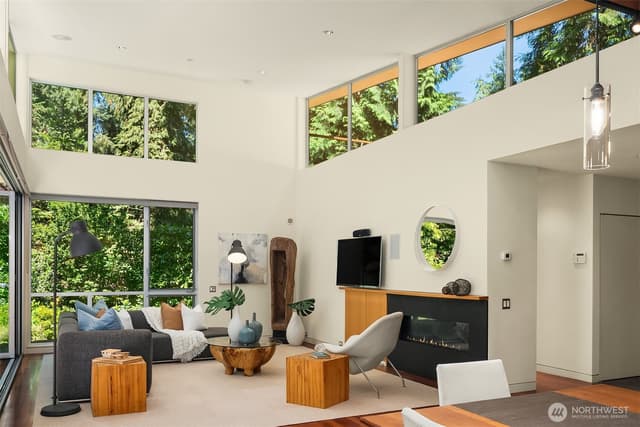Property photo for 2716 107th Avenue SE, Beaux Arts photo 4