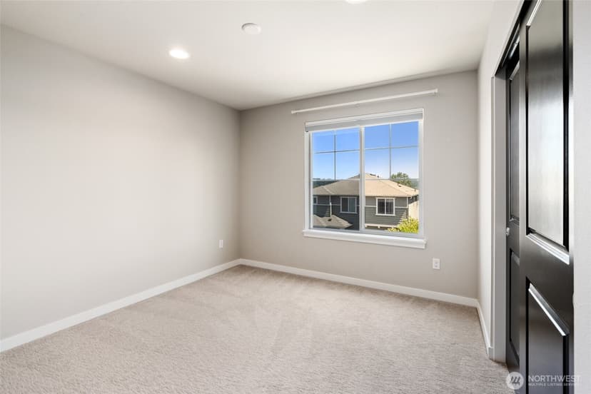 Property photo for 13025 137th Drive NE, Kirkland photo 24