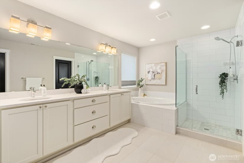 Property photo for 13025 137th Drive NE, Kirkland photo 20