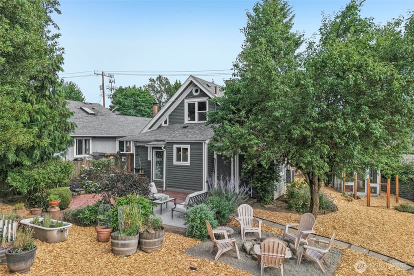 Property photo for 1010 S Director Street, Seattle photo 5