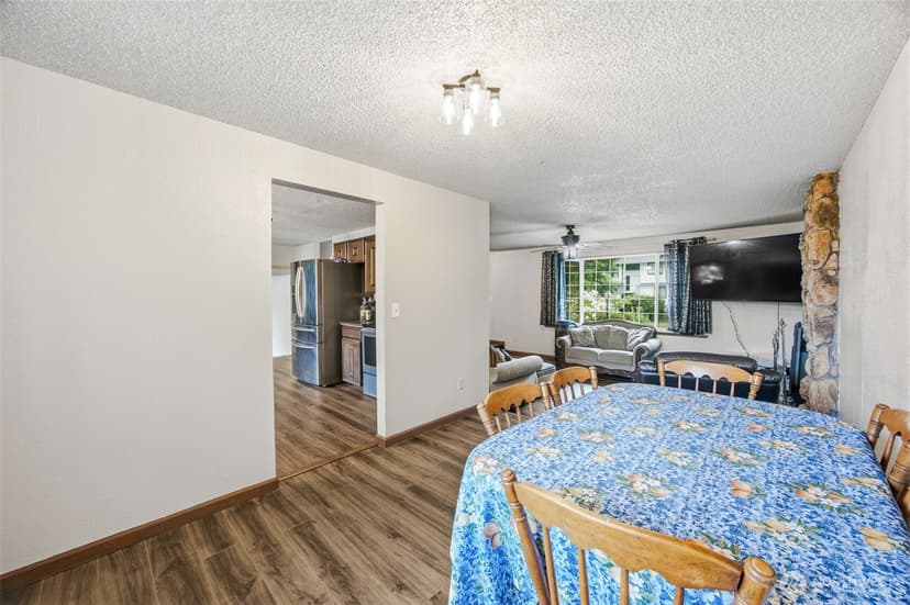 Property photo for 2519 151st Street E, Tacoma photo 5