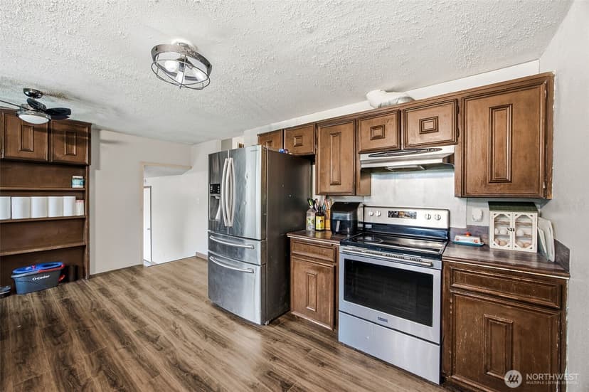 Property photo for 2519 151st Street E, Tacoma photo 9