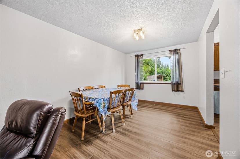 Property photo for 2519 151st Street E, Tacoma photo 6