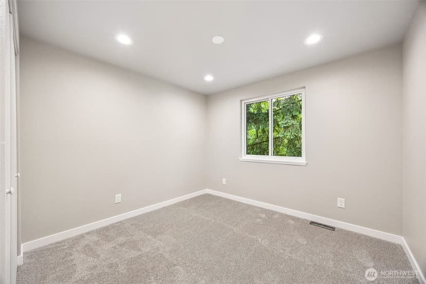 Property photo for 27319 226 Avenue SE, Maple Valley photo 16