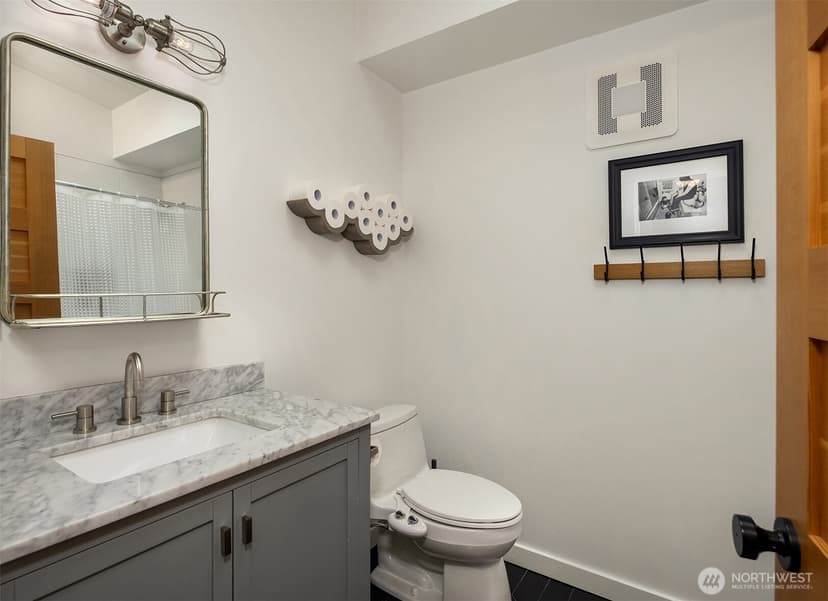 Property photo for 3727 77th Place SE, Mercer Island photo 23