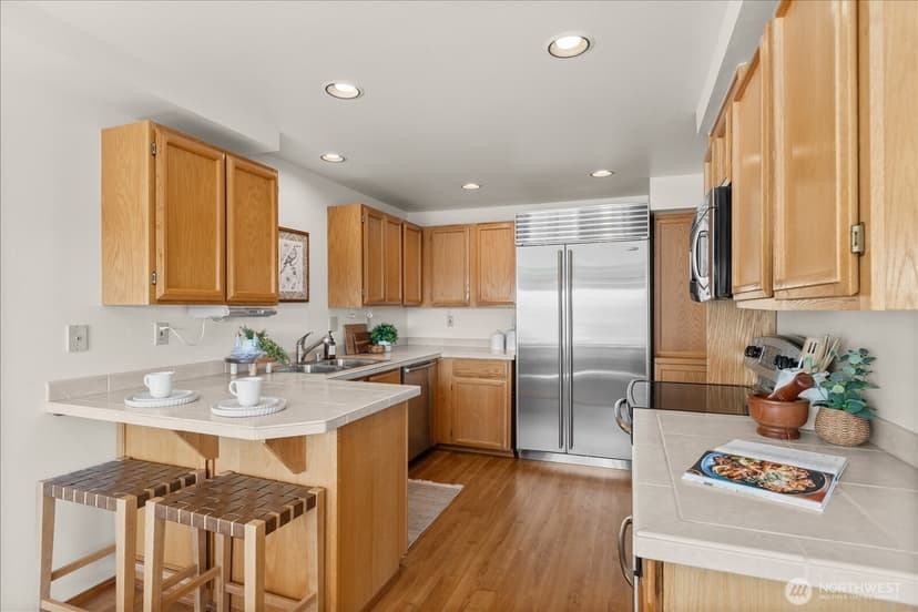 Property photo for 233 3rd Avenue S #203, Edmonds photo 6