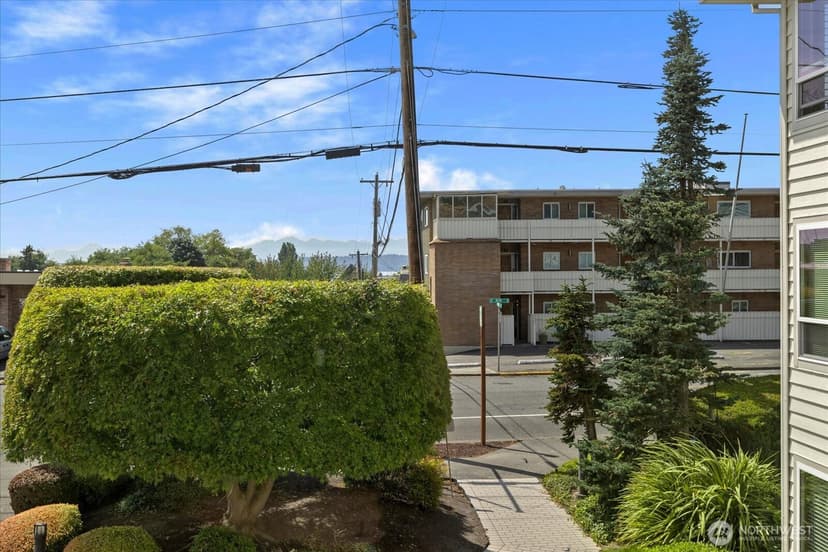 Property photo for 233 3rd Avenue S #203, Edmonds photo 12