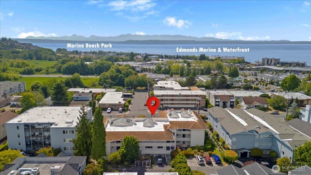 Property photo for 233 3rd Avenue S #203, Edmonds photo 2