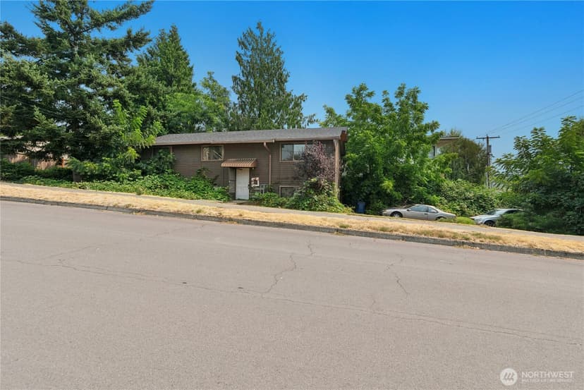 Property photo for 1010 2nd Street, Kirkland photo 13