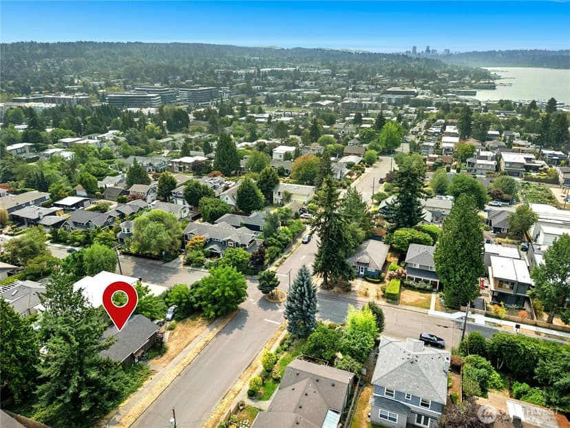 Property photo for 1010 2nd Street, Kirkland photo 9