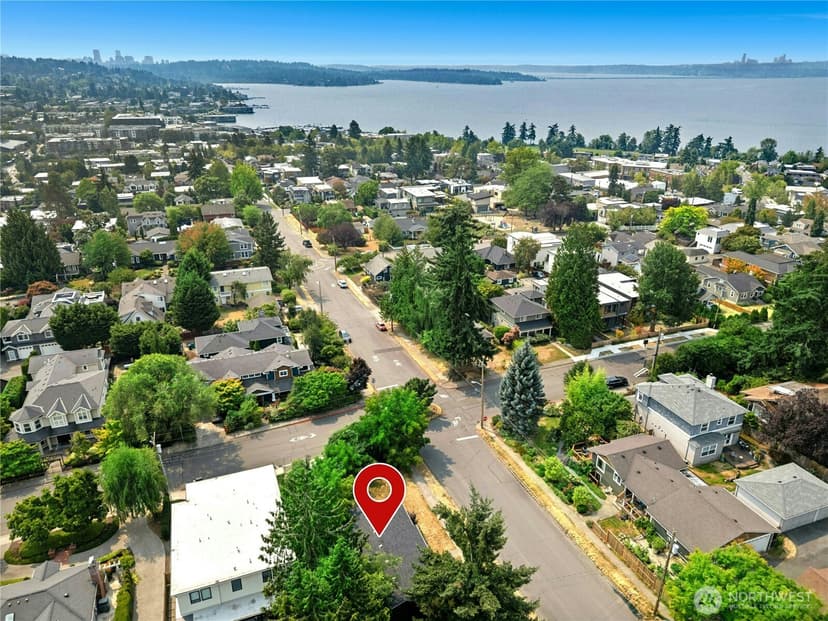 Property photo for 1010 2nd Street, Kirkland photo 11