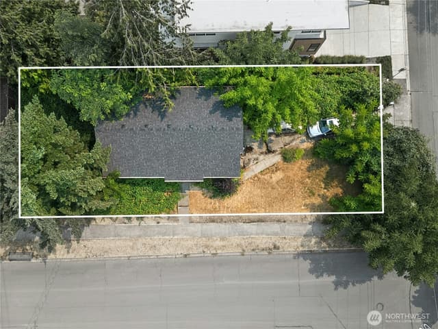 Property photo for 1010 2nd Street, Kirkland photo 3