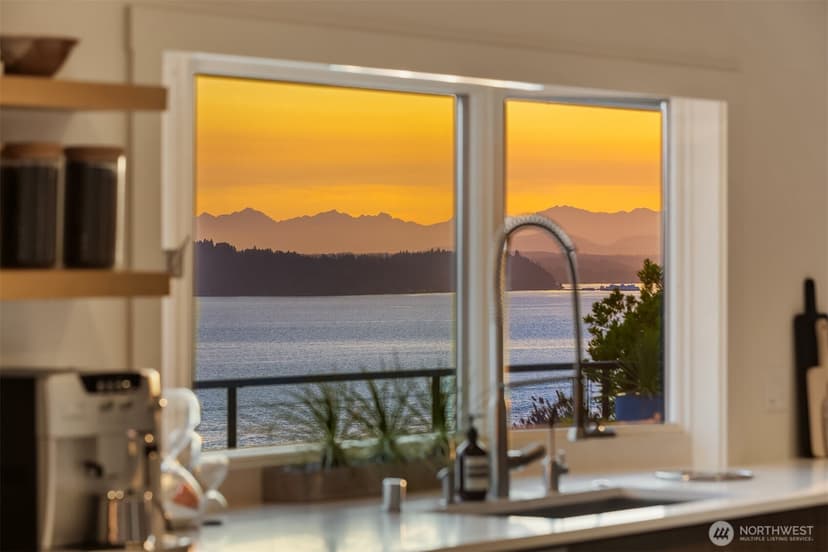 Property photo for 11469 Marine View Drive SW, Seattle photo 28