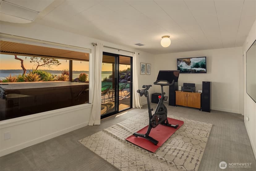 Property photo for 11469 Marine View Drive SW, Seattle photo 43