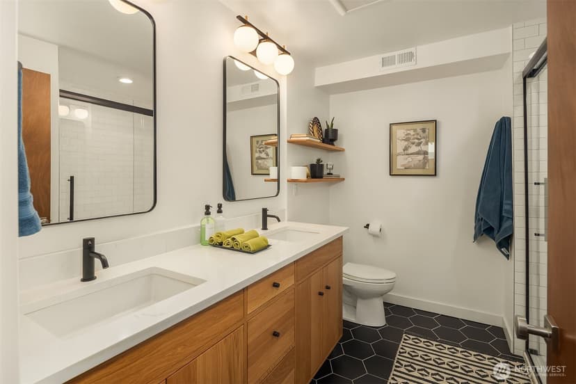 Property photo for 11469 Marine View Drive SW, Seattle photo 46