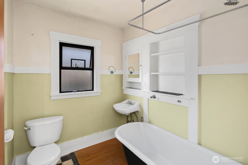 Property photo for 3410 37th Avenue SW, Seattle photo 14