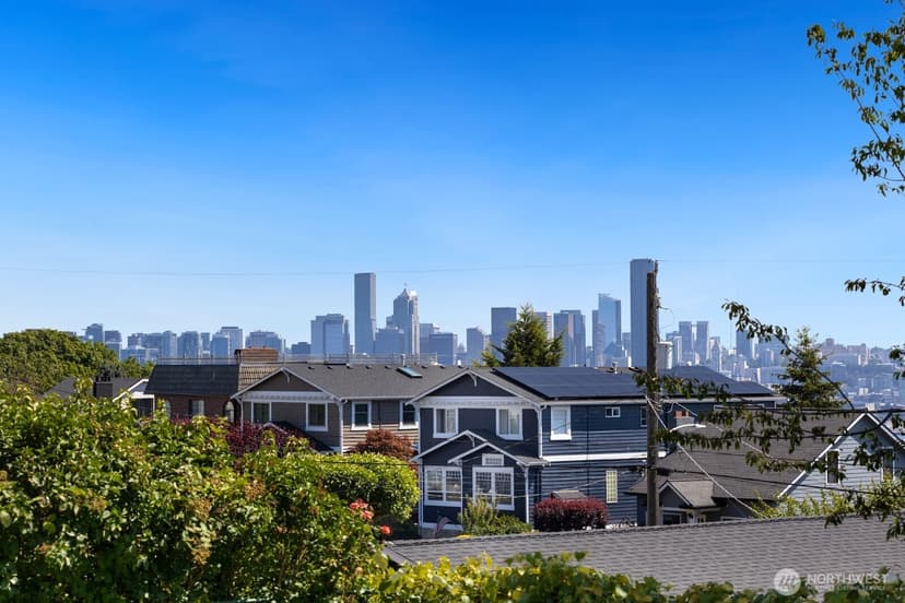 Property photo for 3410 37th Avenue SW, Seattle photo 2