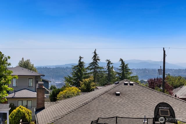 Property photo for 3410 37th Avenue SW, Seattle photo 3