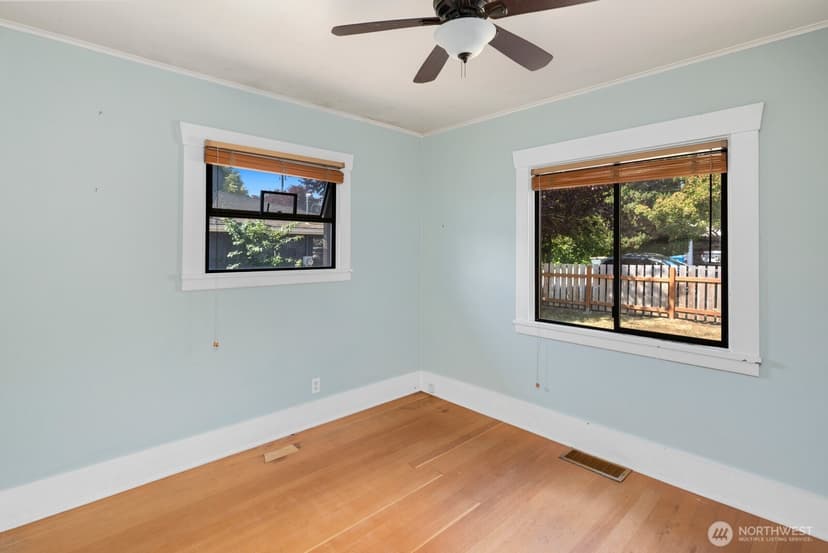 Property photo for 3410 37th Avenue SW, Seattle photo 13